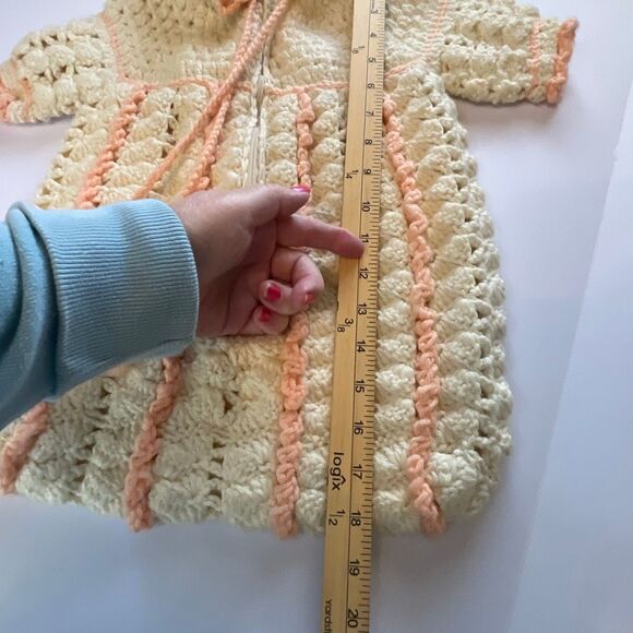 VTG newborn handmade crocheted baby snuggle bag with hood Midcentury - Picture 5 of 5